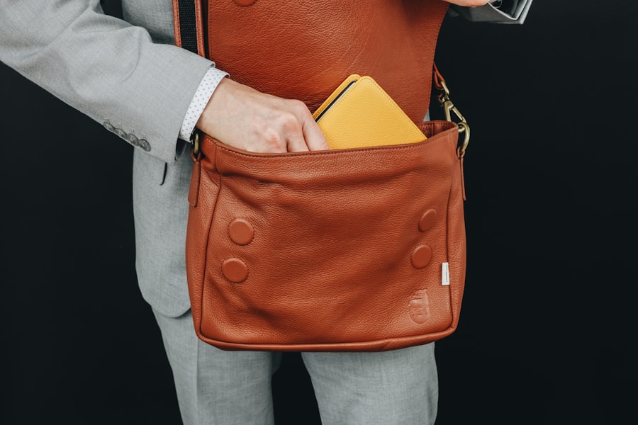 Clutch bag