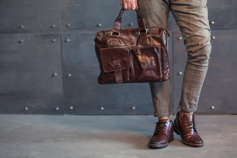 Como Escolher Bolsas e Mochilas para Looks Executivos
