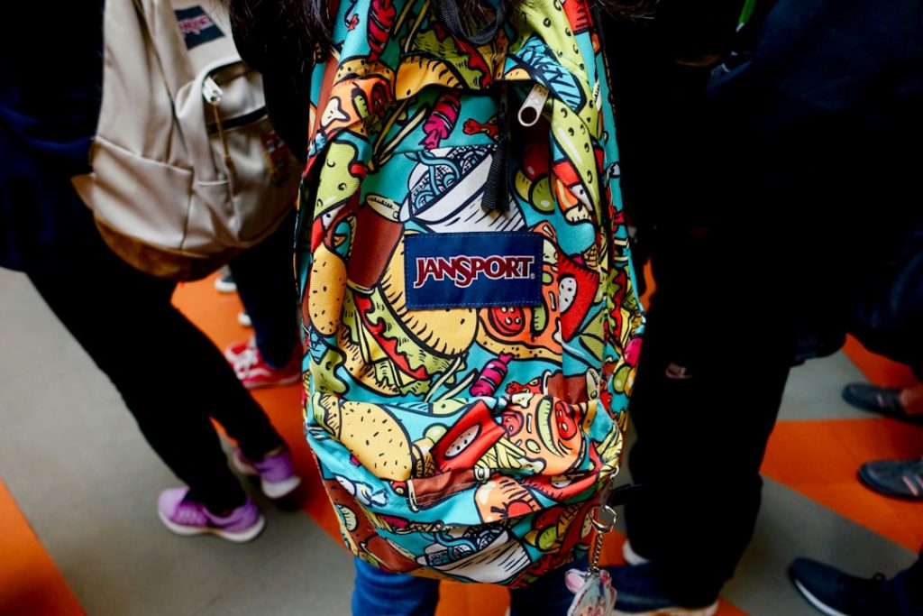 Photo backpack weight kids