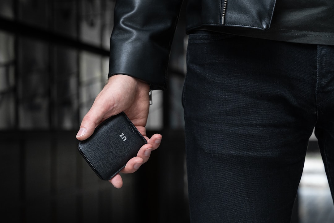 Photo RFID wallet security