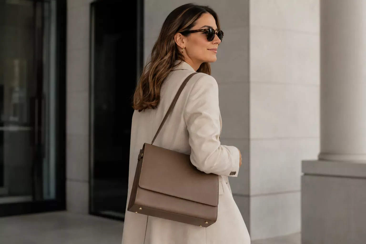 Bolsa de Ombro Estruturada
