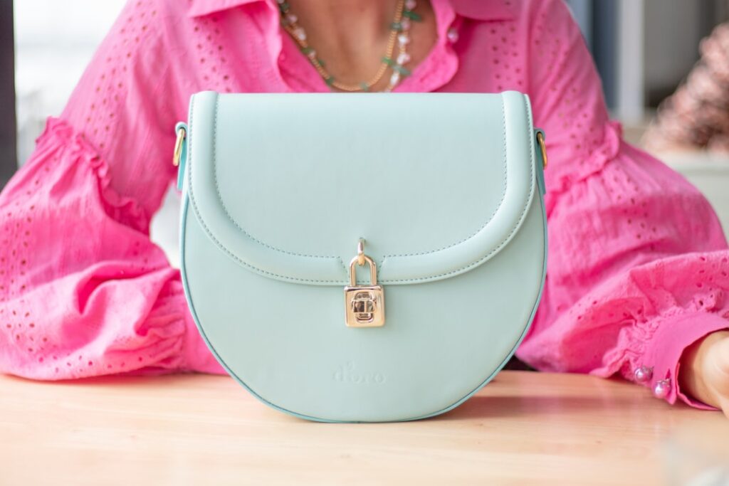 Photo Sage green bag
